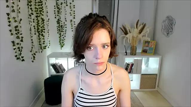 FrancescaLi on StripChat 