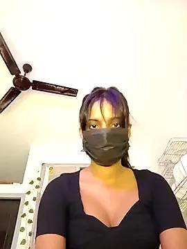 Gelinaa on StripChat 