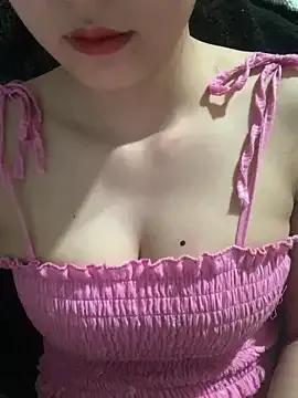 GinaBaby68 on StripChat 