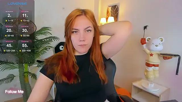 Gingerr_pie —  squeeze boobs in  my top