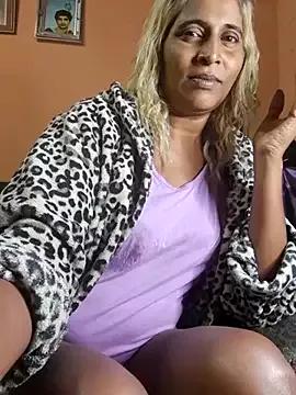 Goodgirlsue_77 on StripChat 
