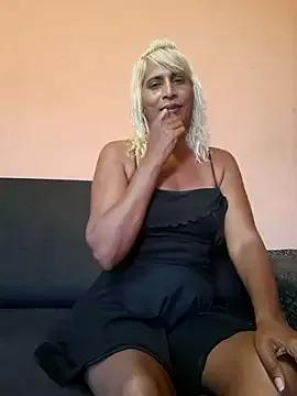 Goodgirlsue_77 on StripChat 