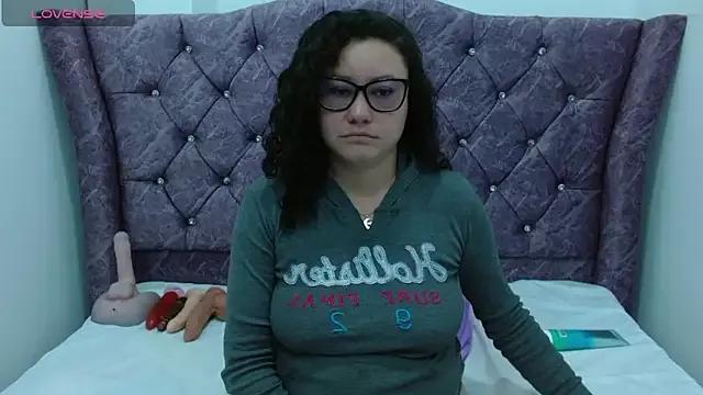 Greeneyed_nurse on StripChat 