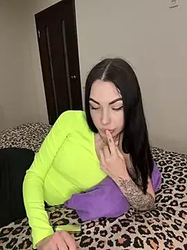 Halle_Brown on StripChat 