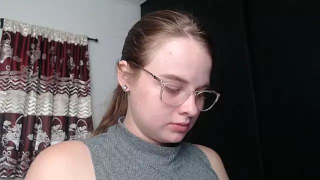 HellenMiyer1111 on StripChat 