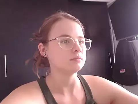 HellenMiyer1111 on StripChat 