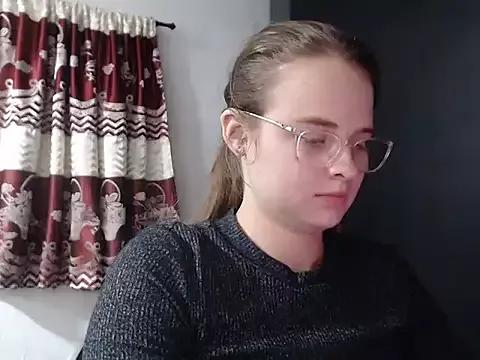 HellenMiyer1111 on StripChat 