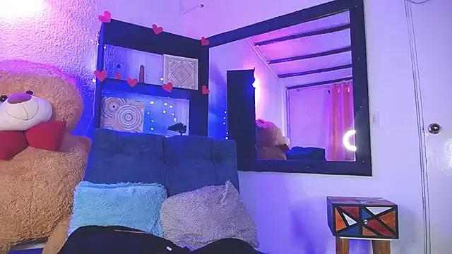 HelloKitty__ on StripChat 
