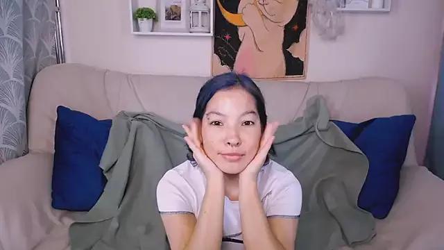 Hina_ino on StripChat 