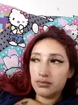 hinnathafox on StripChat 