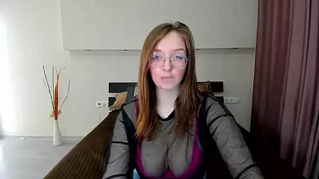 Ho11y_Be11 on StripChat 