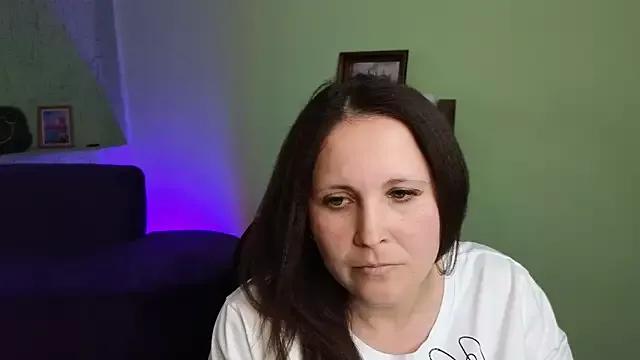 Holly_Halo on StripChat 