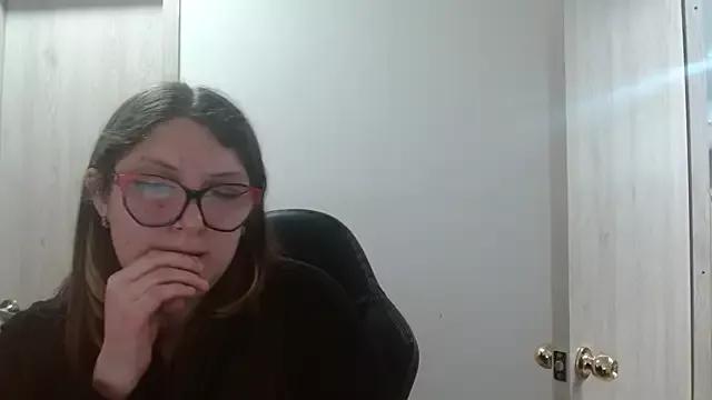 HoneyLane_ on StripChat 