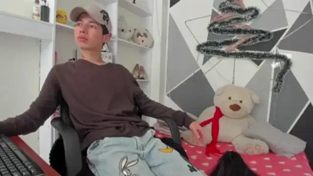 iamjuanca on StripChat 