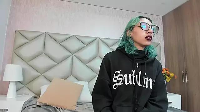 Im_gaia on StripChat 