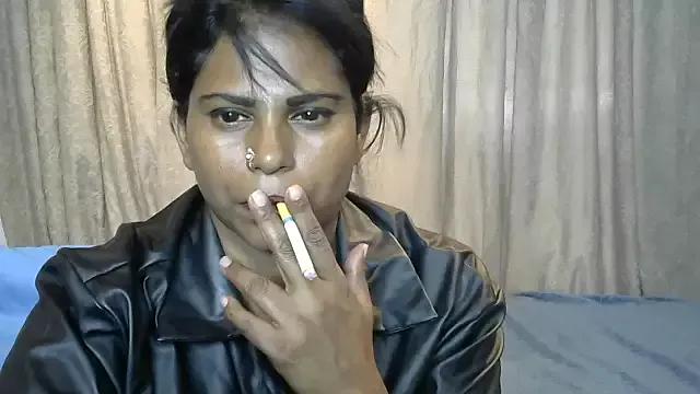 indianDreams_ on StripChat 