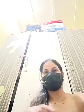 indianliza on StripChat 