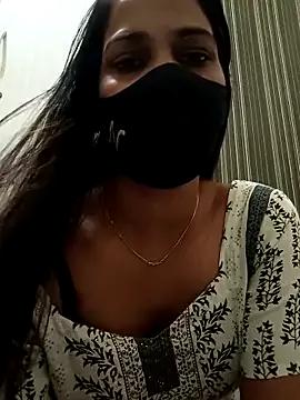 indianliza on StripChat 