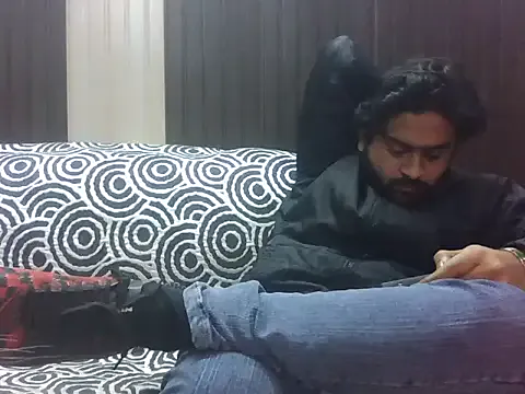 indihotguy on StripChat 