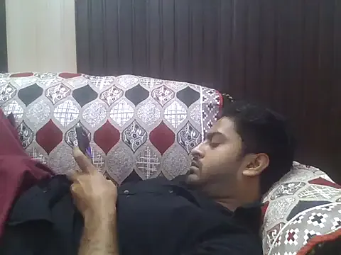 indihotguy on StripChat 