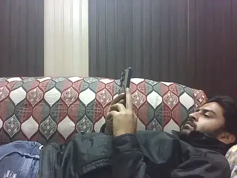 indihotguy on StripChat 