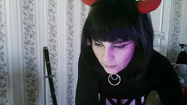 IntrigueYourDay on StripChat 