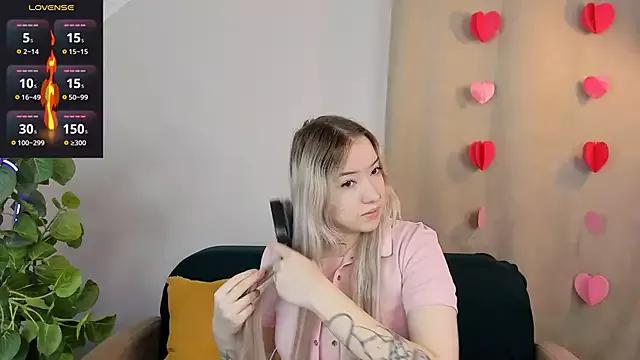Iris_lexxx on StripChat 