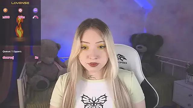 Iris_lexxx on StripChat 