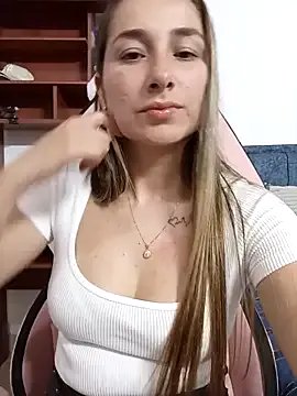 Iris_love18 on StripChat 
