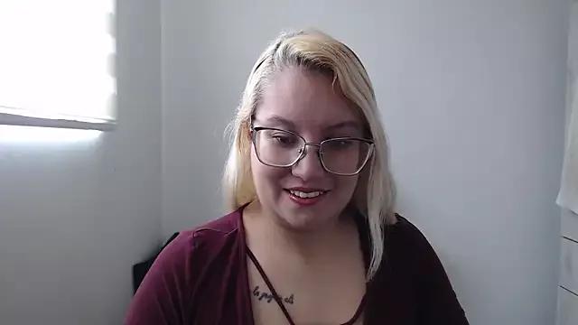 Isabellahuntercam1 on StripChat 