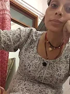 ISHANI-SINGH on StripChat 