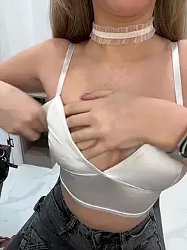 Jackie_White_ on StripChat 