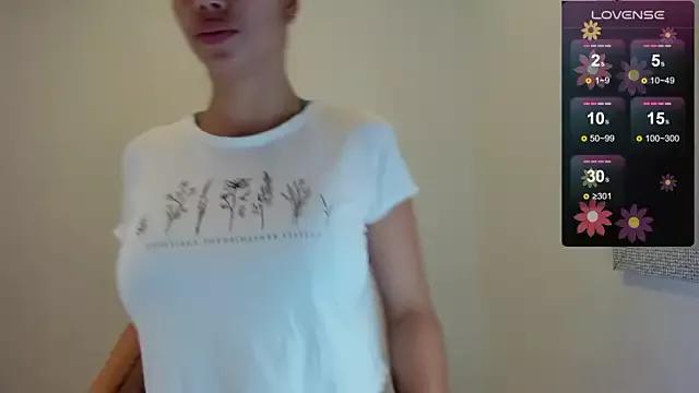jeenn_1 on StripChat 