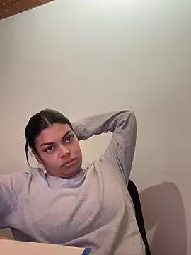 jennifer_oliveira on StripChat 