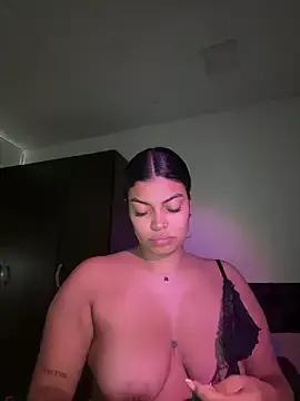 jennifer_oliveira on StripChat 