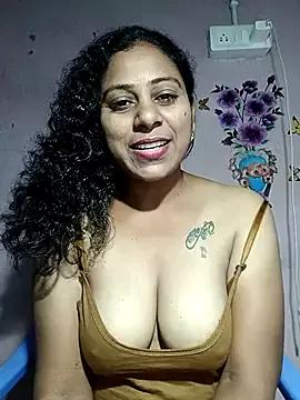 JENNIFERtamil on StripChat 