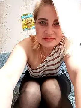JennyOMay on StripChat 