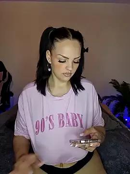 Jujuicy_97 on StripChat 
