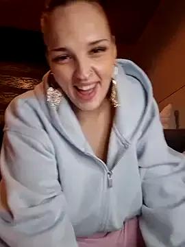 Jujuicy_97 on StripChat 
