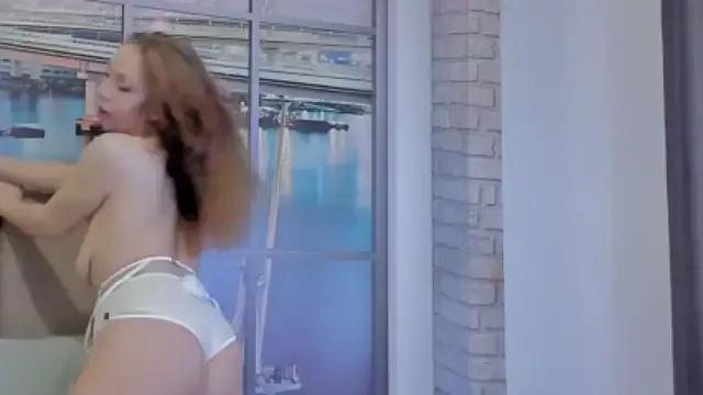 KarynQ on StripChat 
