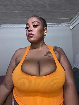 Katamia25 on StripChat 