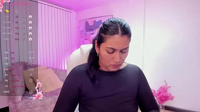 katty_evans on StripChat 