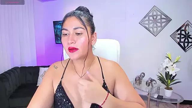 katty_evans on StripChat 