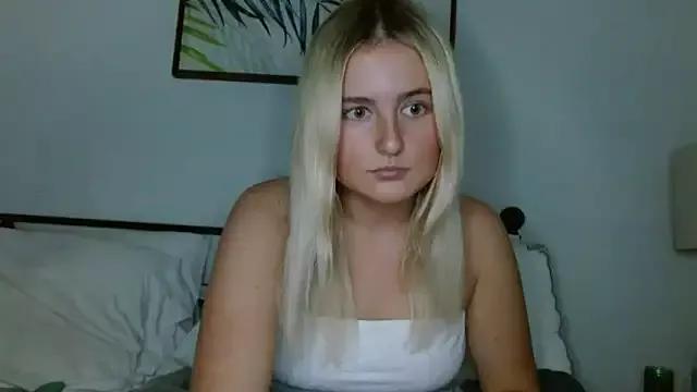 kaybby2005 on StripChat 