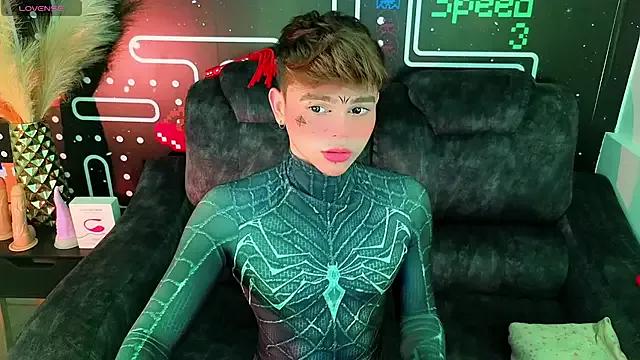 Kenboy_18 on StripChat 