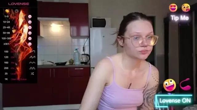 Kessi_hot on StripChat 