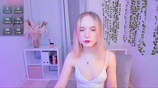 kikishyness on StripChat 