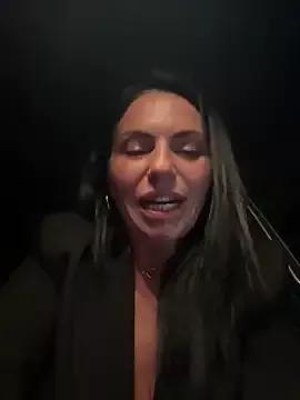 KimKelly13 on StripChat 