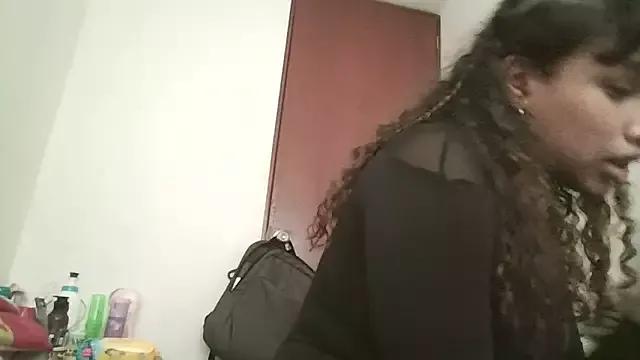 kitty_hot75 on StripChat 