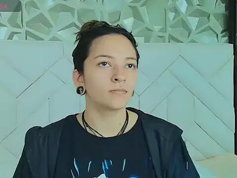 Kitty_ravee on StripChat 